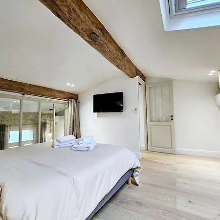 Le Lacan - Proche Du Port *