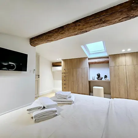 Lägenhet Le Lacan - Proche Du Port Antibes