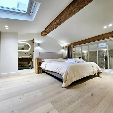 Le Lacan - Proche Du Port *